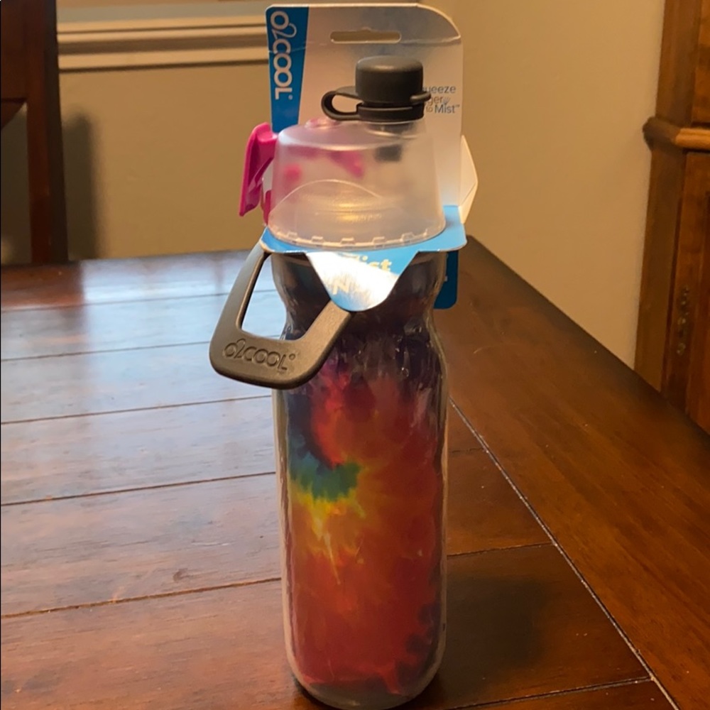 Mist ‘N sip water bottle